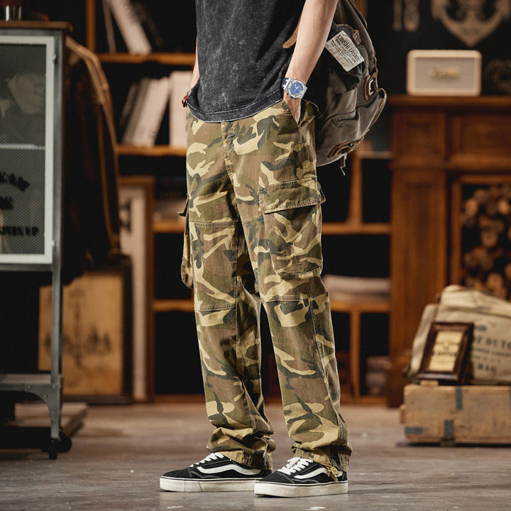 Herren Relaxed-Fit Camouflage-Cargohose mit seitlichen Klappentaschen und Kordelabschlüssen Echo Archiv