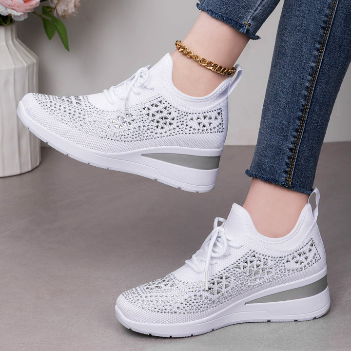 Damen Sportliche Sneakers mit Strass-Applikationen und atmungsaktivem Obermaterial Echo Archiv