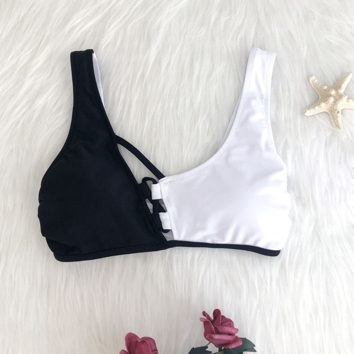 Damen Hochmodernes Bikini-Set mit asymmetrischem Schnitt und Schnürdetails Echo Archiv