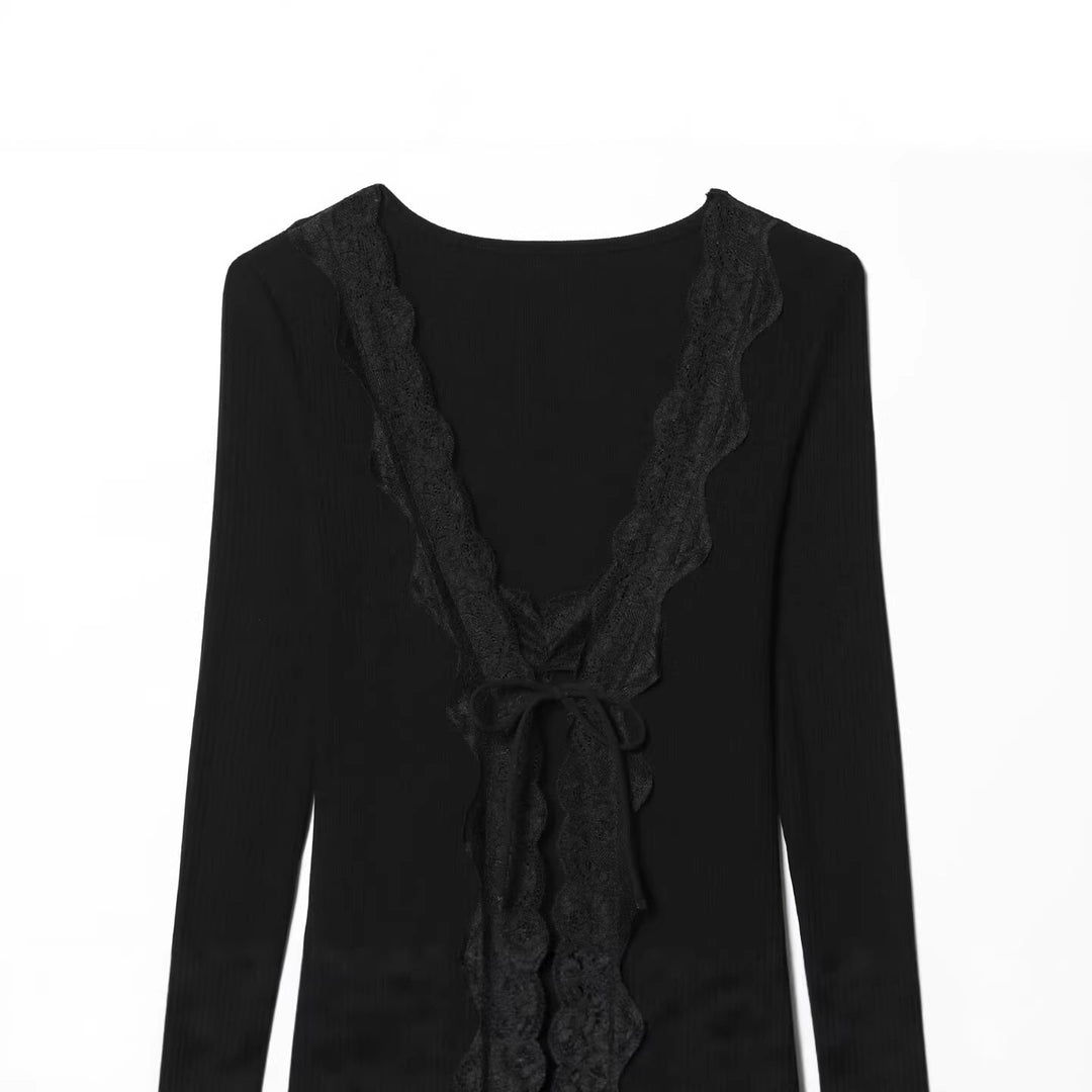 Damen Feines Rippstruktur-Longsleeve mit tiefem V‑Ausschnitt, breiter Spitzenblende und Zierband Echo Archiv