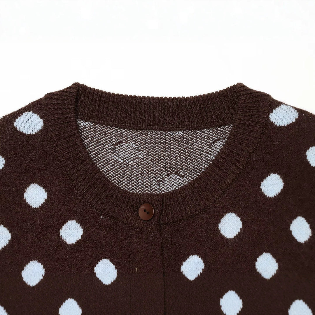 Damen Gepunktete Kurzstrickjacke mit Rundhalsausschnitt und Knopfleiste Echo Archiv