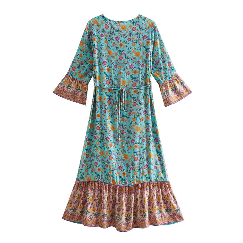 Damen Boho-Maxikleid mit V-Ausschnitt, taillierten Abnähern und Volantärmeln Echoarchiv