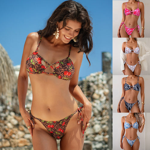 Damen Triangel-Bikini mit verspieltem Kirschdesign Echo Archiv