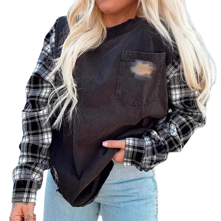 Damen nan Oversize-Sweatshirt im Materialmix mit Karoärmeln und aufgesetzter Brusttasche Echo Archiv