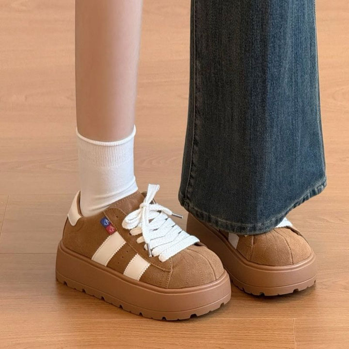 Damen Sportliche Sneaker mit robustem Plateau und atmungsaktiver Sohle Echo Archiv