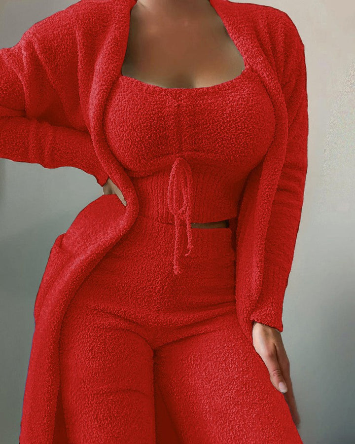 Damen nan luxuriöses Teddy-Fleece Lounge-Set mit Longcardigan, gerafftem Cropped-Bustier und Highwaist-Hose Echo Archiv