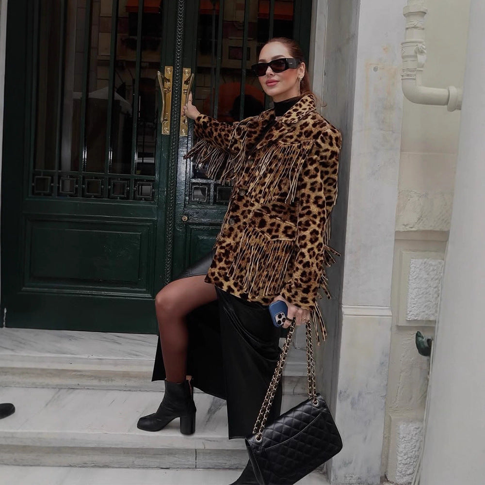 Damen Kurzer Kunstfell-Blouson mit Leopardenprint und Fransen Echoarchiv