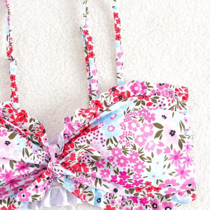 Damen Bikini-Set mit fröhlichem Blumenmuster und gerafftem Bustier Echo Archiv