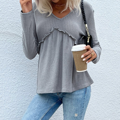 Damen Strukturierte Waffelstrick-Bluse mit V‑Ausschnitt und Rüschendetail Echoarchiv