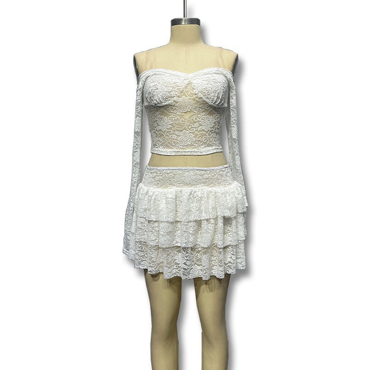 Damen Verspieltes Spitzenkleid mit transparenten Ärmeln und gestuftem Rock Echo Archiv