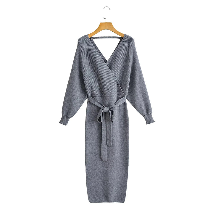 Damen nan gestricktes Wickelkleid mit Bindegürtel und V-Ausschnitt Echo Archiv