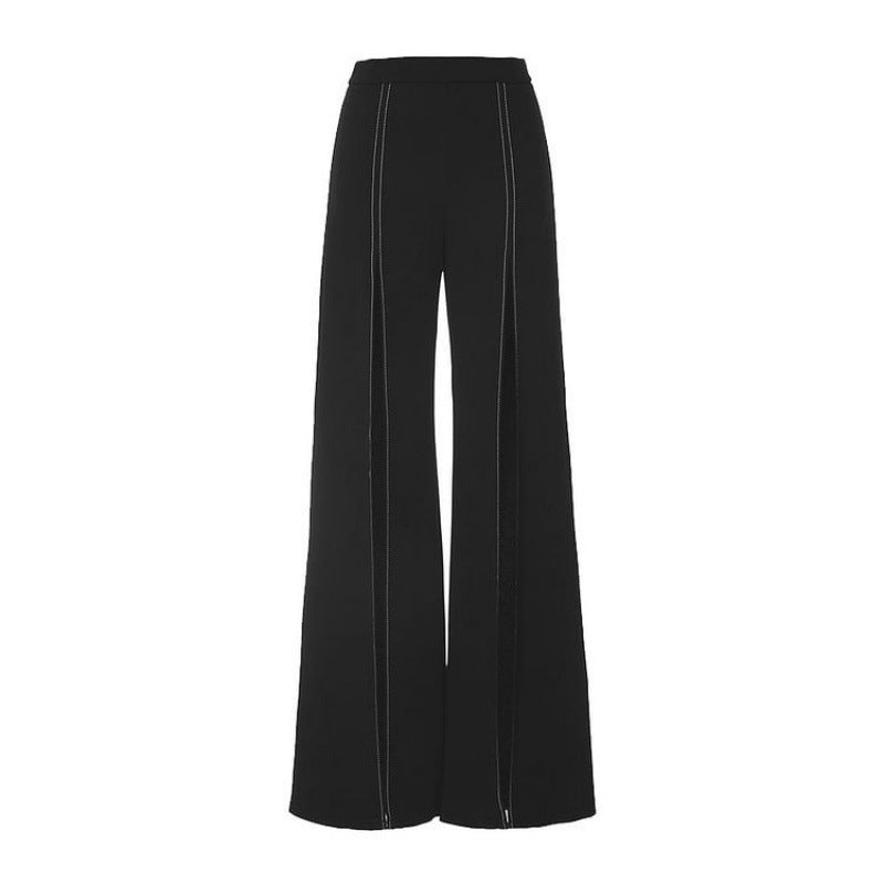 Damen Badeanzug-Set mit figurformendem Schnitt und eleganten Palazzohosen Echo Archiv