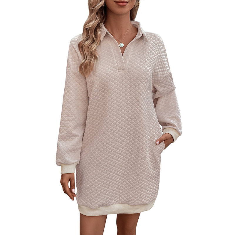 Damen Stepp‑Sweatshirtkleid mit Polokragen und geripptem Saum Echoarchiv