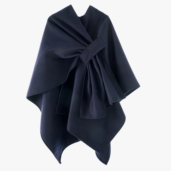 Damen Eleganter Wickel‑Cape mit Knotenverschluss und fließender Drapierung Echo Archiv