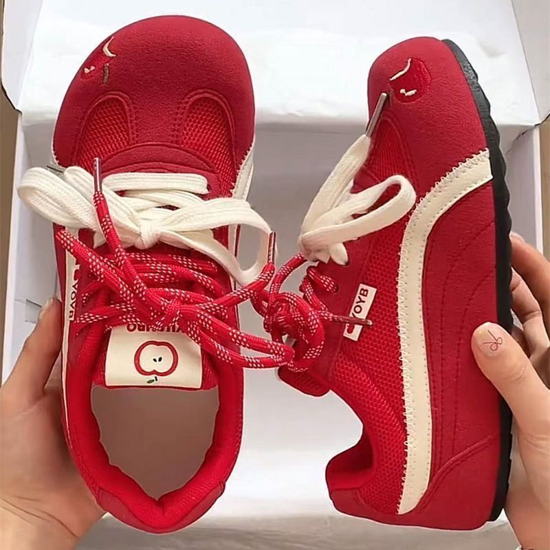 Damen Retro-sportliche Sneaker mit Wildleder- und Mesh-Mix sowie gepolsterter Komfortsohle – Névara