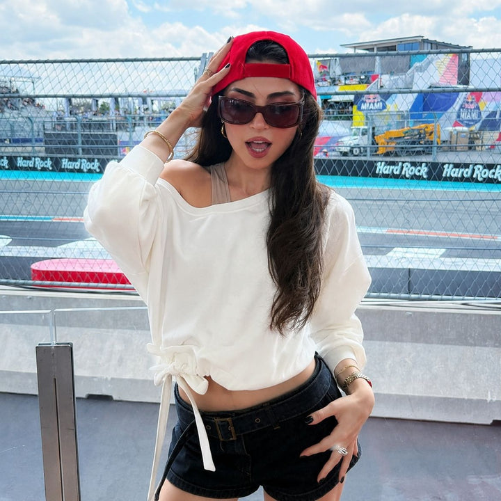 Damen schulterfreies Sweatshirt mit Knotengürtel und Oversize-Schnitt – Avérine
