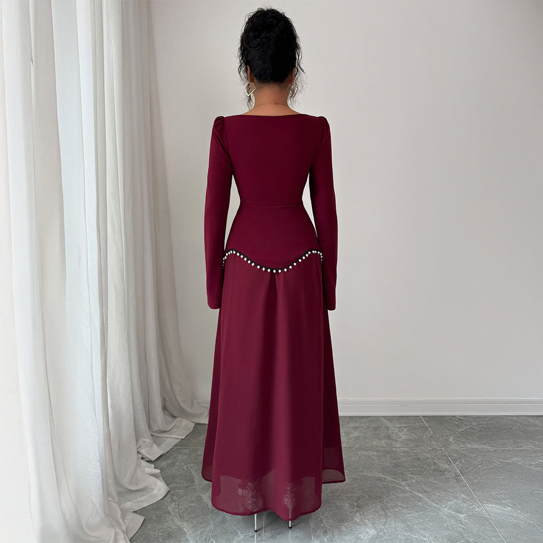 Damen nan elegantes Maxikleid mit quadratischem Ausschnitt, taillierter Schößchen-Passe und Perlenbordüre Echo Archiv
