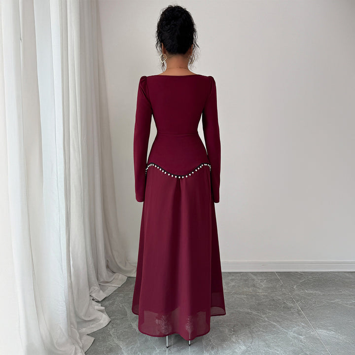 Damen nan elegantes Maxikleid mit quadratischem Ausschnitt, taillierter Schößchen-Passe und Perlenbordüre Echo Archiv