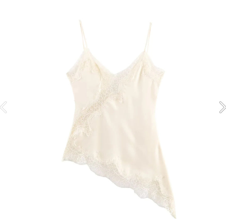 Damen verführerisches Spitzen-Nachtkleid mit asymmetrischem Saum Echo Archiv