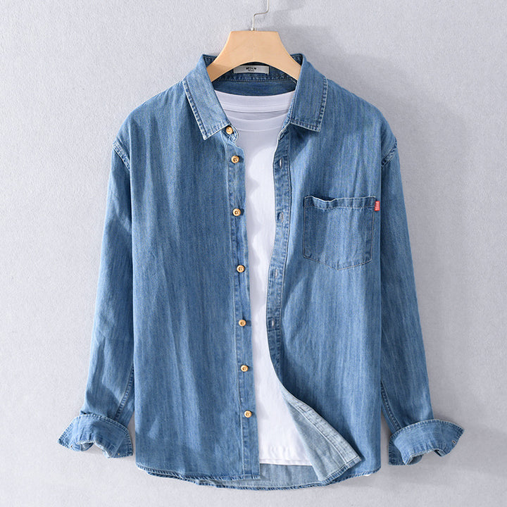 Herren Leichtes Denim-Hemd im Relaxed‑Fit mit Brusttasche und Holzknopfleiste Echoarchiv