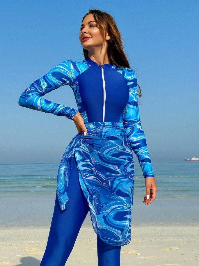 Damen Sportlicher Badeanzug mit elegantem Wickelrock Echo Archiv