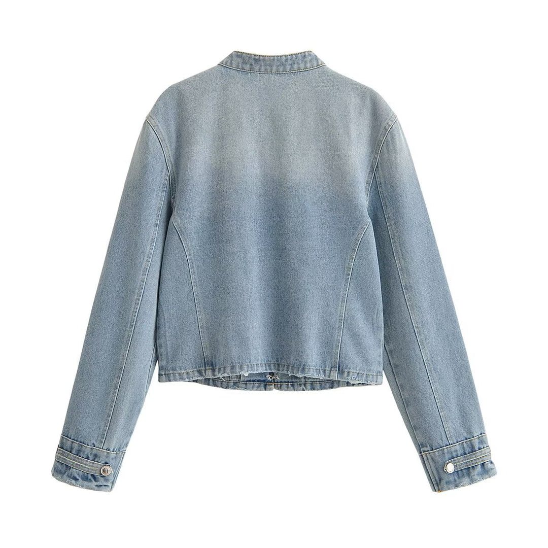 Damen Kurze Jeansjacke mit militärischer Paspelierung und dekorativen Metallknöpfen Echo Archiv