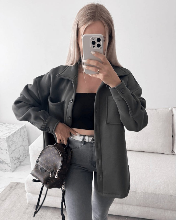 Damen Oversized Hemdjacke Shacket aus weichem Wollmix mit aufgesetzten Brusttaschen Echoarchiv