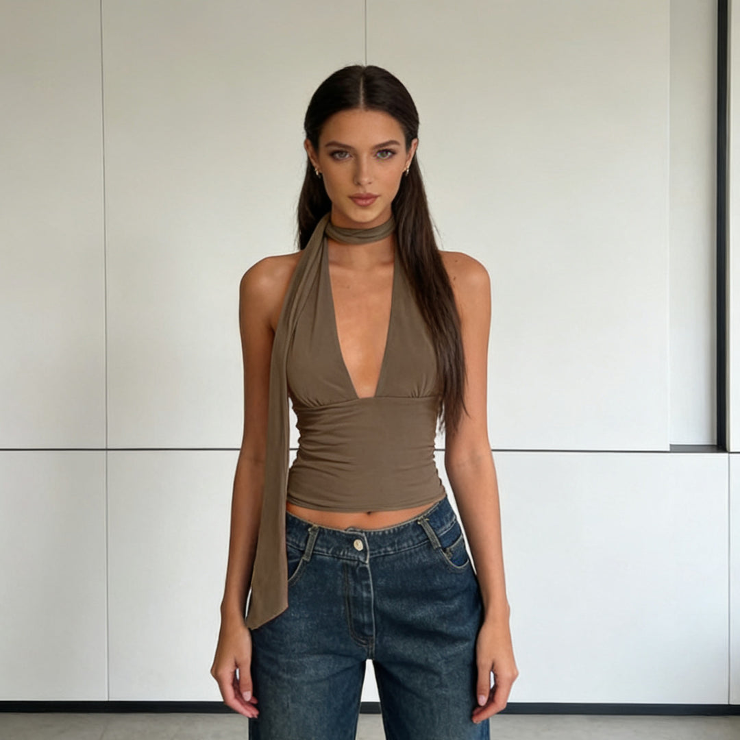 Damen Stilvolles Cropped Top mit schmalem Halsschmuck Echo Archiv