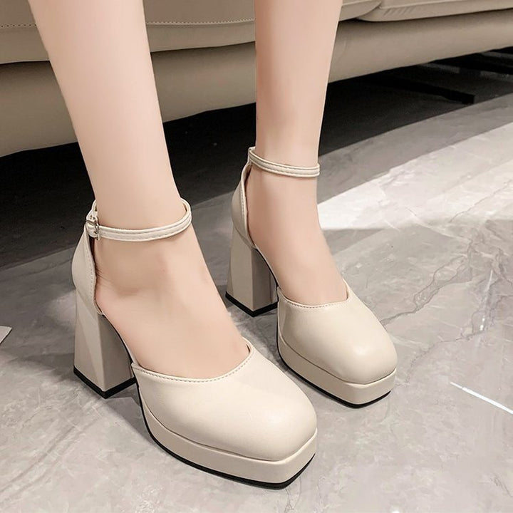 Damen Mary-Jane Pumps mit quadratischer Zehenbox, Plateau und robustem Blockabsatz – Lioré