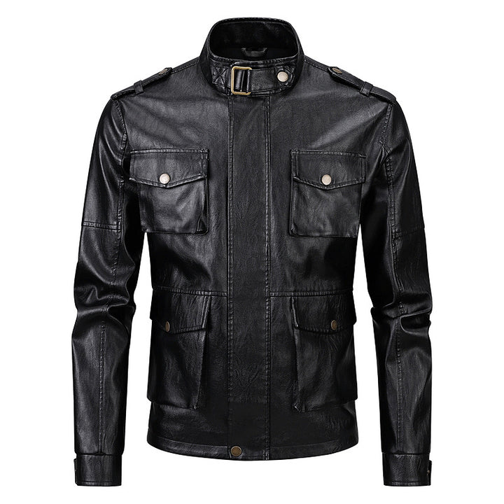 Herren Kunstlederjacke im stilvollen Militärlook mit funktionalen Pattentaschen Echoarchiv