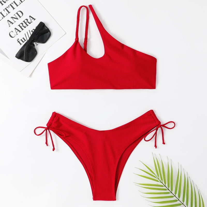 Damen Sportlicher Bikini mit asymmetrischem Oberteil und verstellbaren Trägern Echo Archiv