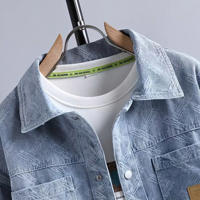 Herren Jeans-Overshirt mit dezenter Struktur-Jacquard, Druckknopf‑Brusttaschen und Hemdkragen Echoarchiv