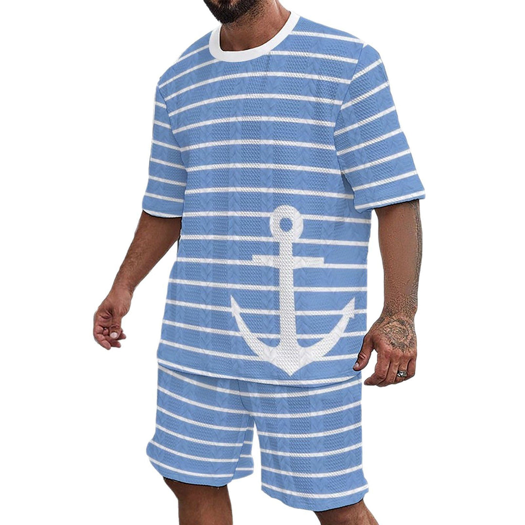 Herren nautisches Freizeitoutfit mit maritimem Streifen-Muster und Ankerdesign Echoarchiv