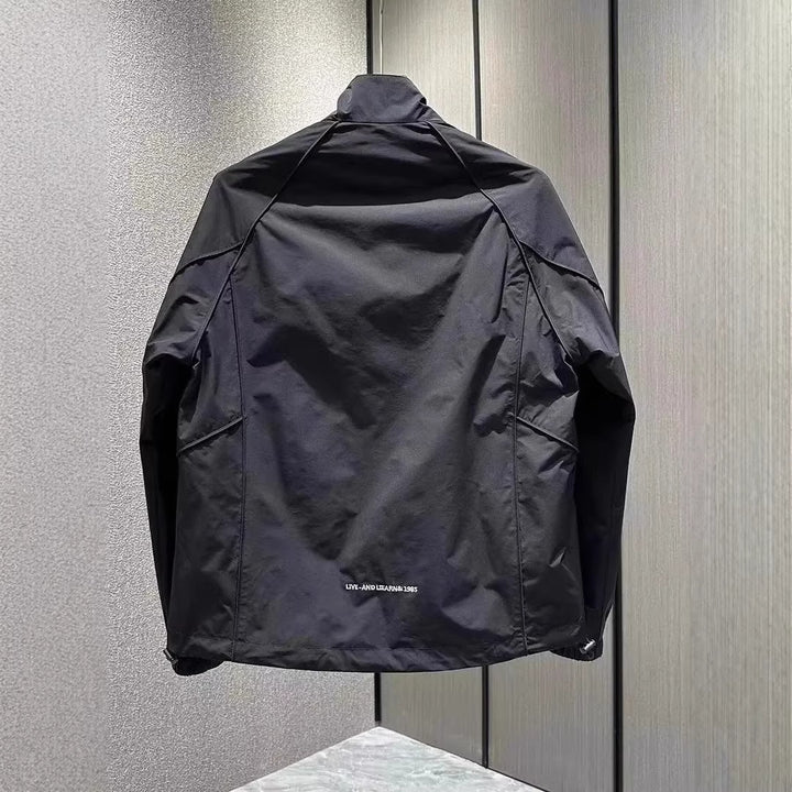 Herren Leichte Sportjacke mit hohen Funktionalitäten Echoarchiv