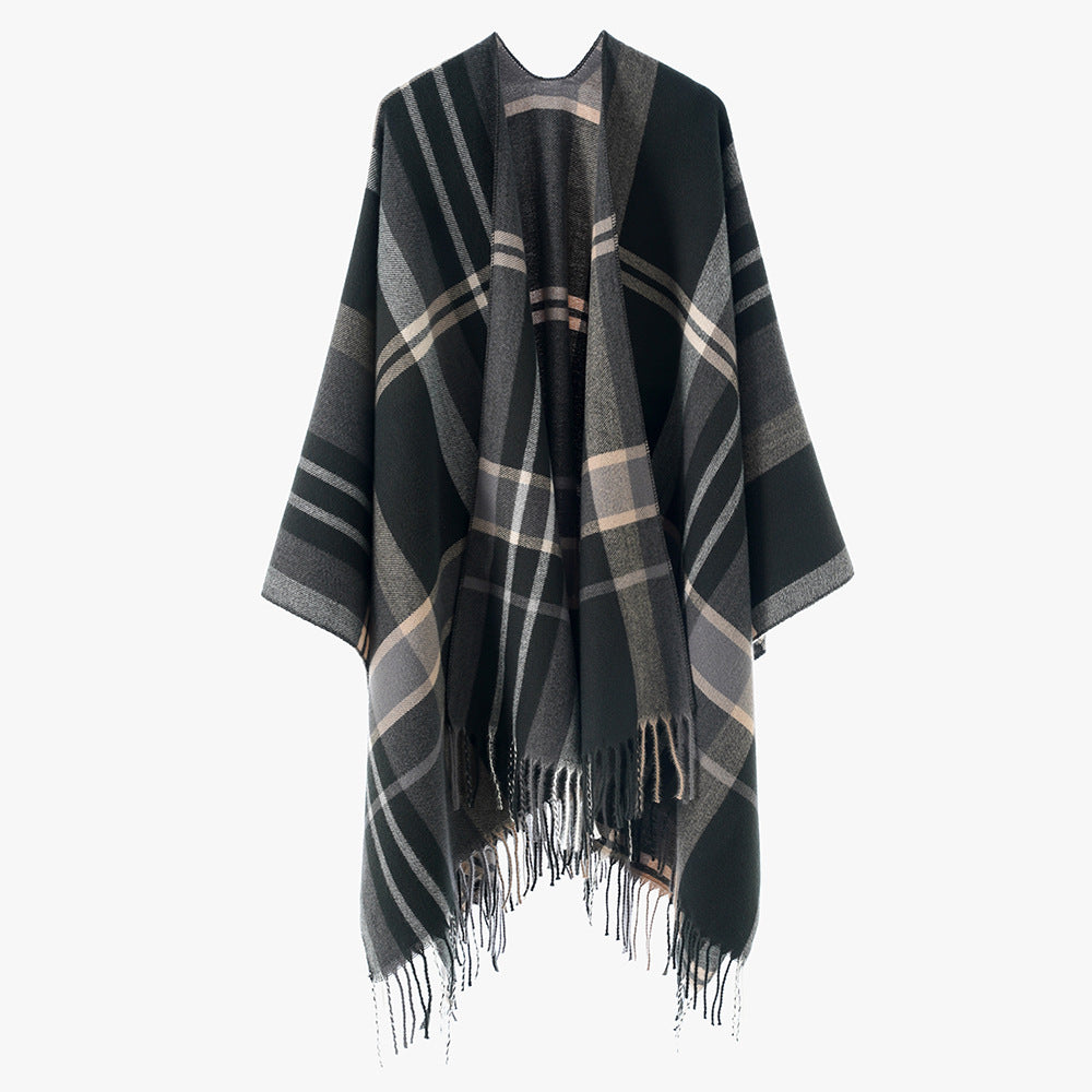 Damen Oversize Karierter Fransen-Poncho aus weichem Strick – Avérine