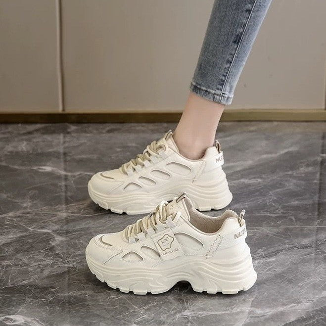 Damen Sportliche Chunky Sneakers mit atmungsaktiver Sohle und eleganten Designelementen Echo Archiv