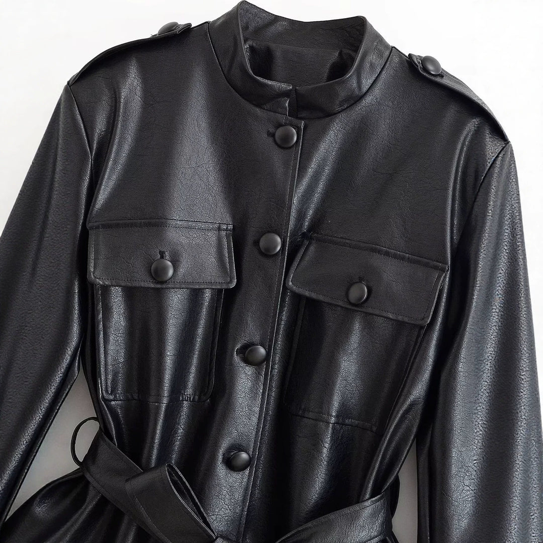 Damen Taillierte Kunstlederjacke mit Bindegürtel, Stehkragen und Pattentaschen Echo Archiv