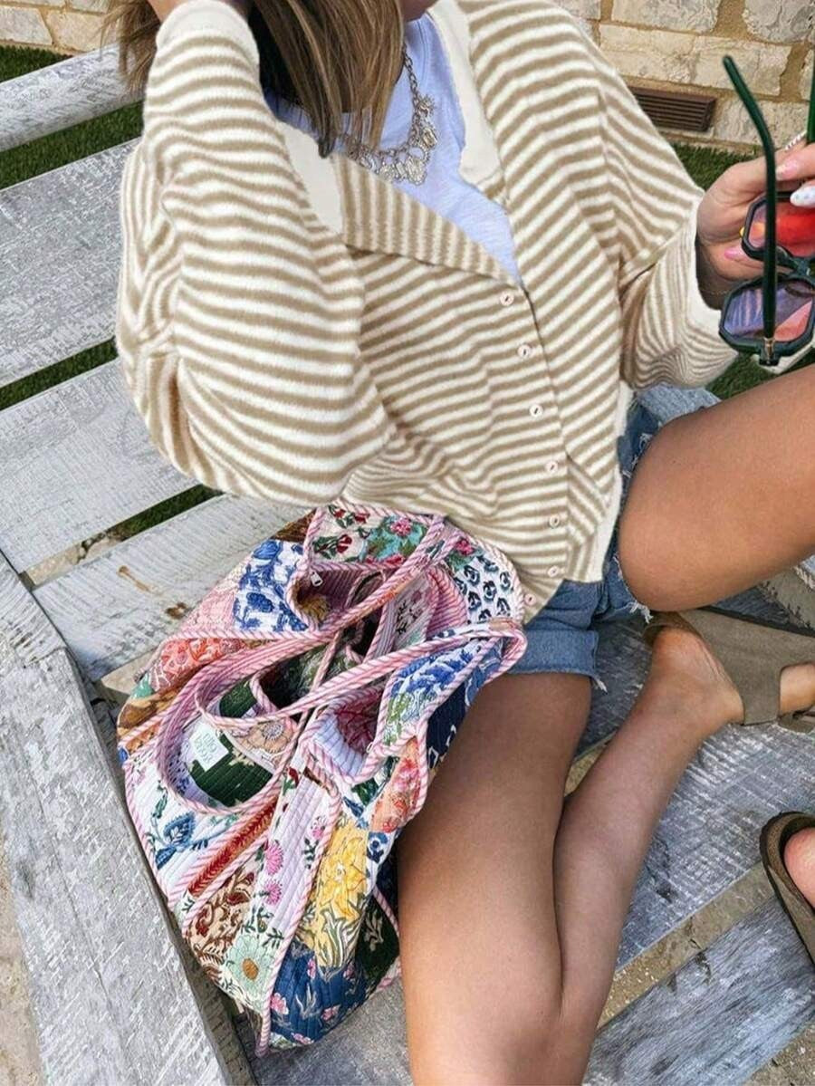 Damen Gestreifter Oversize Strickcardigan mit Knopfleiste und maritimem Look Echoarchiv