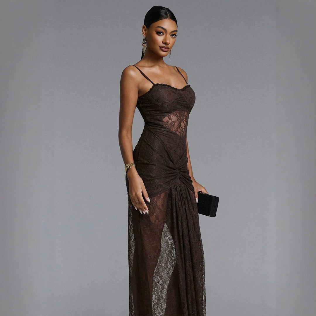 Damen Elegantes Spitzenmaxikleid mit raffinierter Drapierung Echo Archiv