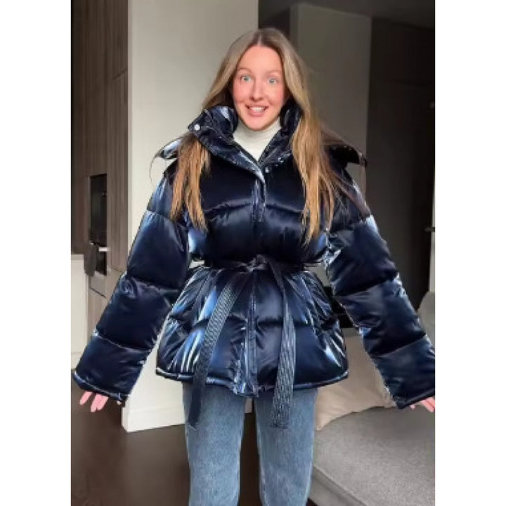 Damen Stepp-Winterjacke mit Taillenkordel und hohem Stehkragen Echoarchiv