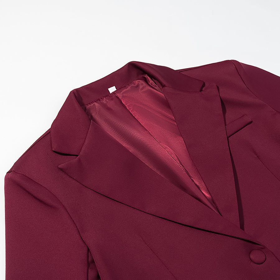 Damen kastiger Blazer mit spitzem Revers, Pattentaschen und durchgehendem Innenfutter – Valéne