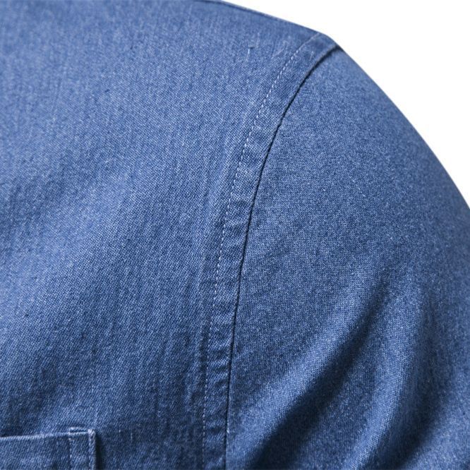 Herren nan schmal geschnittenes Denim-Hemd mit Kentkragen und aufgesetzten Brusttaschen Echo Archiv