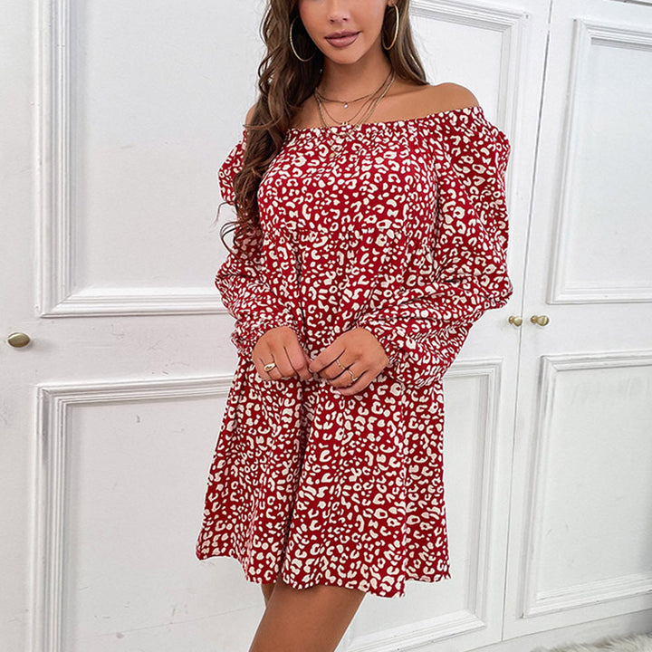 Damen Schulterfreies Babydoll‑Minikleid mit Animalprint, gerafftem Oberteil und langen Ärmeln – Élara