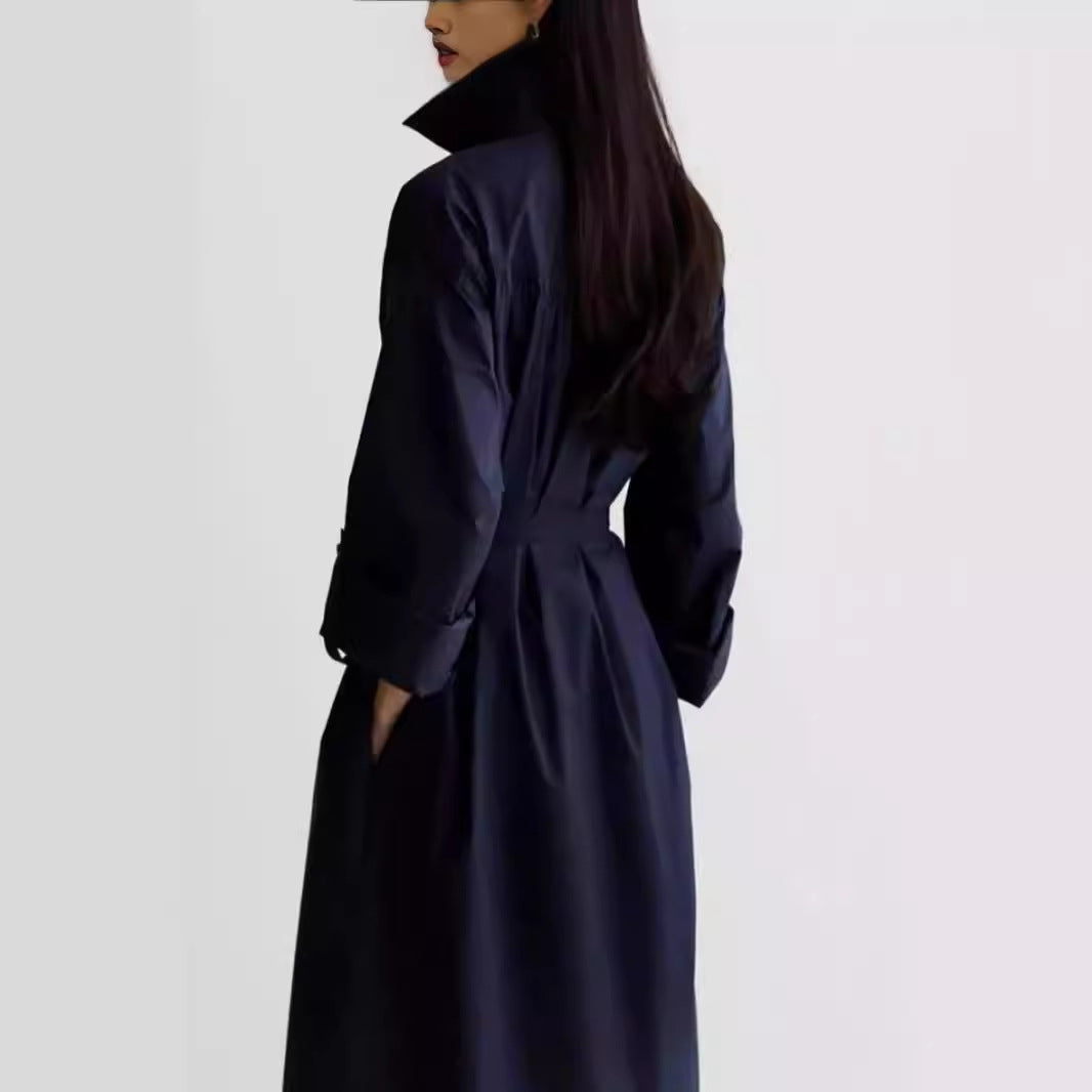 Damen Langärmliges Hemdblusen‑Maxikleid mit strukturierter Schulterpasse und Bindegürtel Echoarchiv