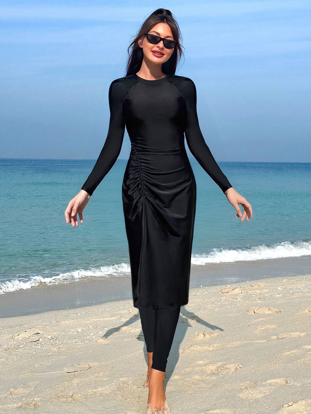 Damen Eleganter Langarm-Badeanzug mit figurbetonendem Design Echo Archiv