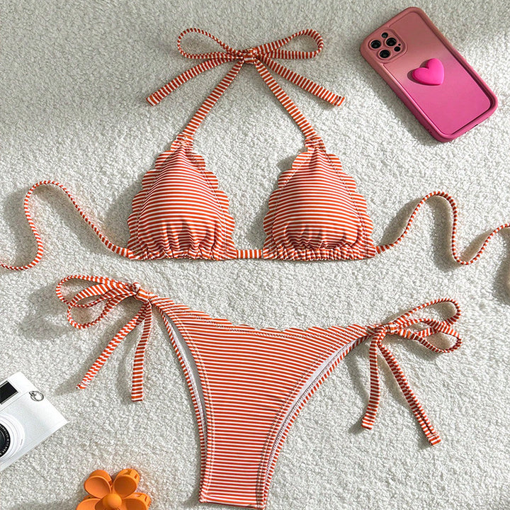 Damen Triangel-Bikini mit verspieltem Rüschendesign und Bindebändern Echo Archiv