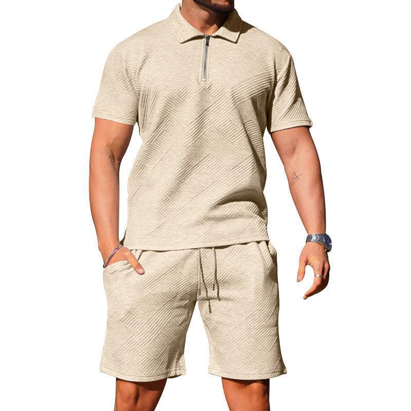 Herren sportliches Lounge-Set mit Poloshirt und Shorts im eleganten Design Echoarchiv