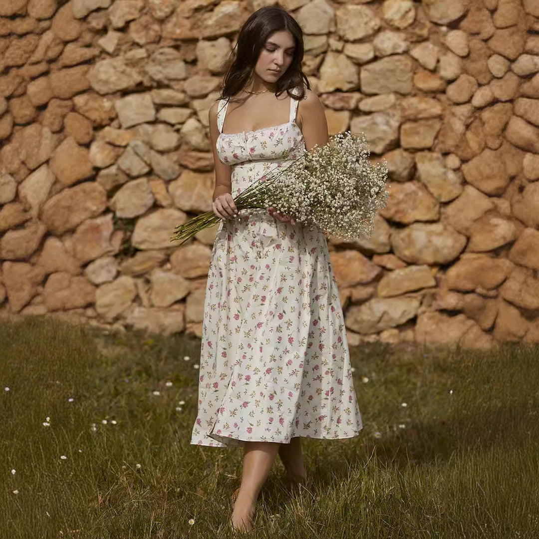 Damen Sommerliches Maxikleid mit floralen Einsätzen und tailliertem Oberteil Echo Archiv