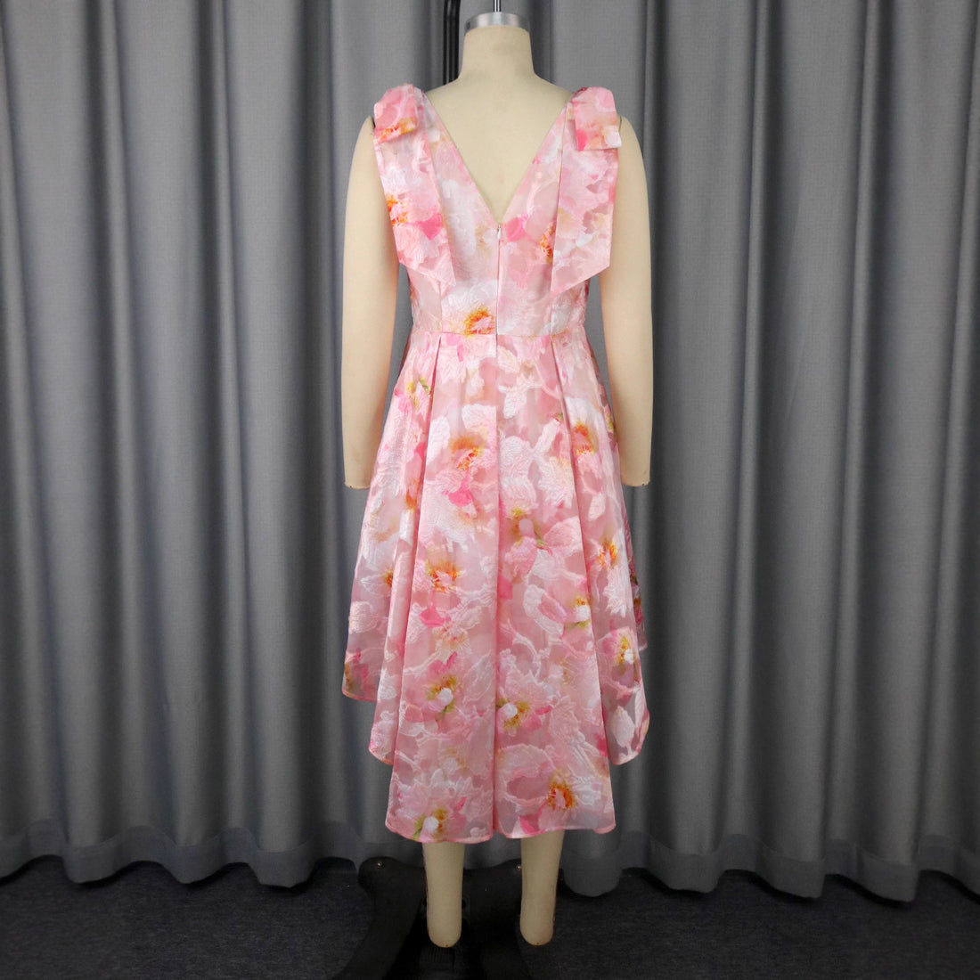Damen asymmetrisches Cocktailkleid mit Rüschendesign und floralem Muster – Élara