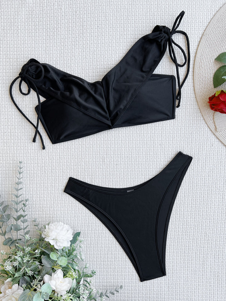 Damen Bandeau-Bikini mit verstellbaren Trägern und elegantem Twist-Design Echo Archiv
